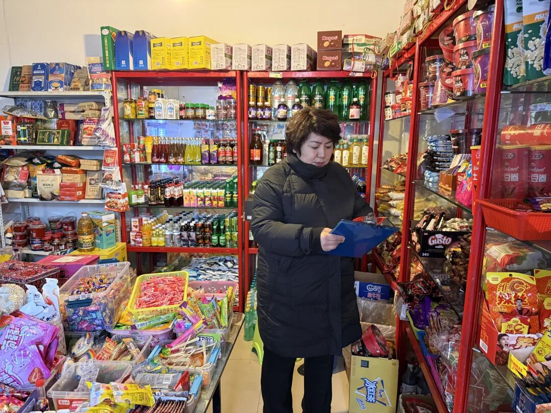 护航“3·15”，食安守初心——博乐市克尔根卓街道开展食品安全专项督导 日用百货销售